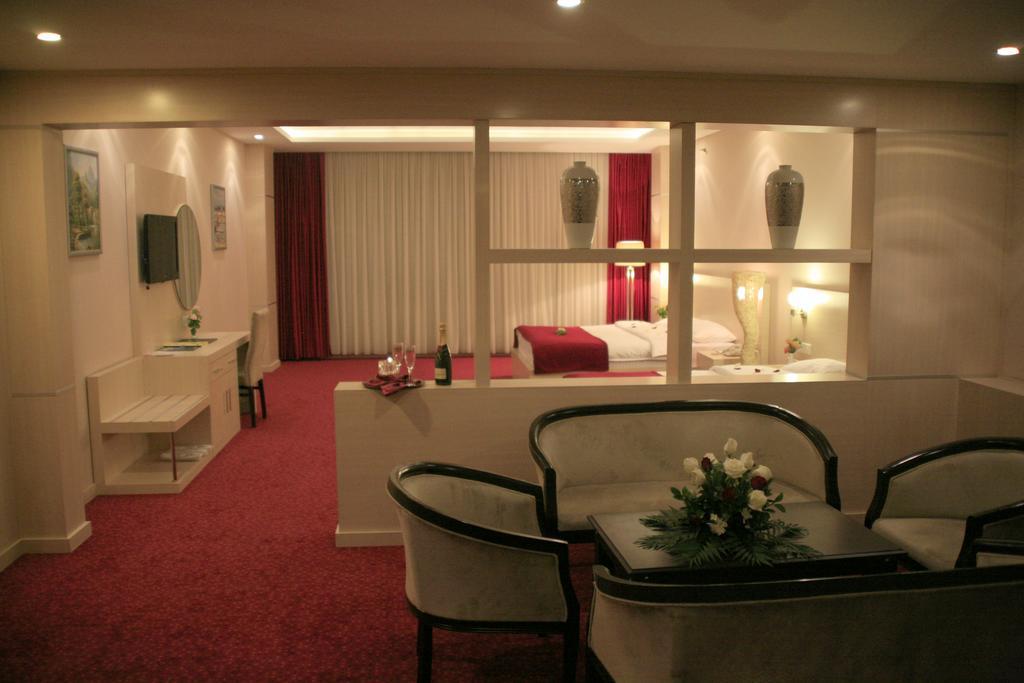 Van Royal Hotel Erbil Quarto foto